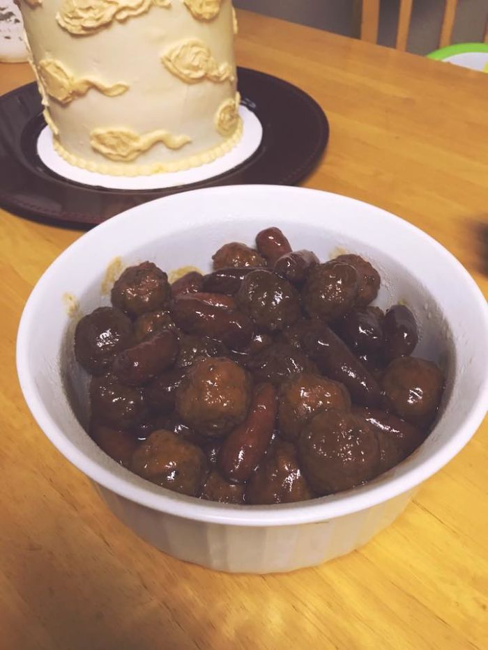 Wife Decides To Throw A Vasectomy Party To Celebrate Her Husband’s Selfless Act, And It’s Hilarious Wife Decides To Throw A Vasectomy Party To Celebrate Her Husband’s Selfless Act, And It’s Hilarious