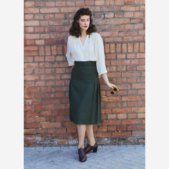 This Girl Makes Her Own Costumes And Proves Time Travel Is Real