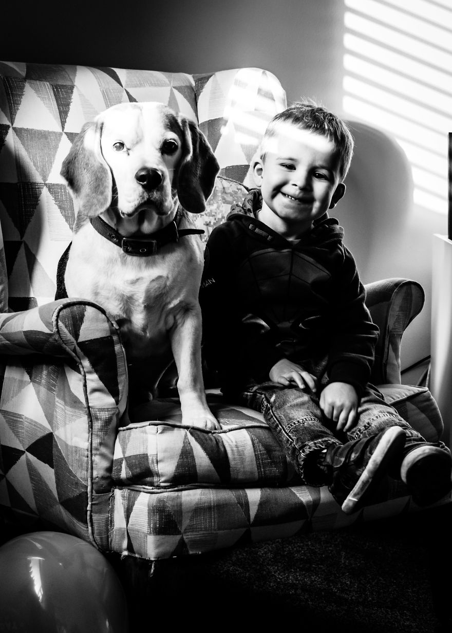 I’ve Taken A Picture Of My Son And Beagle Every Month For The Last Three Years In The Same Chair I’ve Taken A Picture Of My Son And Beagle Every Month For The Last Three Years In The Same Chair