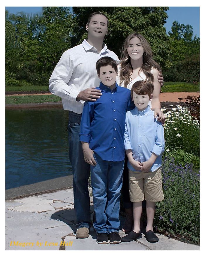 Photographer Spoils Family Photos With Photoshop And Pictures Will Make You Laugh Too Much