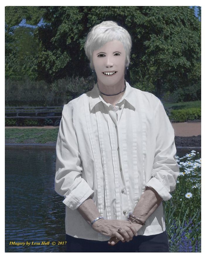 Photographer Spoils Family Photos With Photoshop And Pictures Will Make You Laugh Too Much Photographer Spoils Family Photos With Photoshop And Pictures Will Make You Laugh Too Much