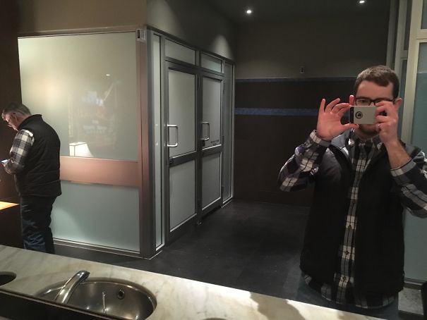 Before I Left For Work, My Girlfriend Said I Was Dressed Like An Old Man. I Didn't Believe Her Until This Happened