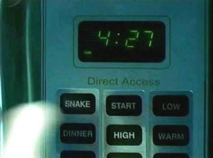 In Snakes On A Plane When The Flight Attendant Puts A Snake In The Microwave They Press A “Snake” Preset Button