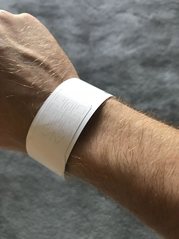 The Adhesive Side Of This Wrist Band Tapers In So It Doesn’t Accidentally Stick To Your Skin