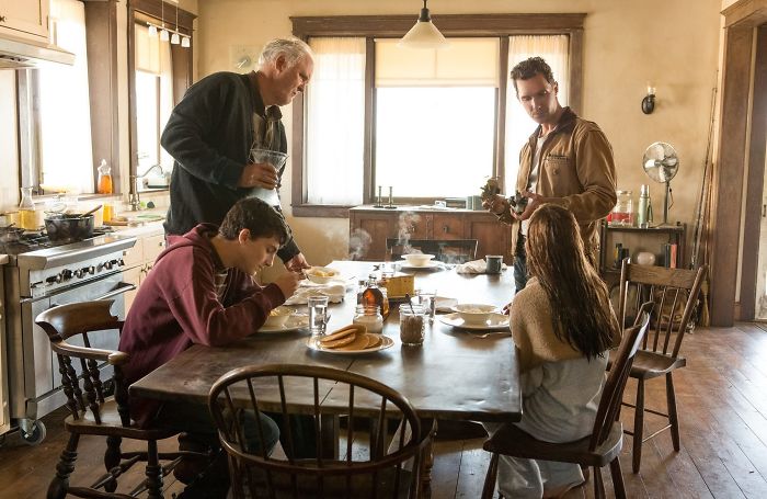 In Interstellar (2014), The World Is Suffering From A Blight And The Last Crop Left Is Corn. The Dinner Table Has Only Items Made From Corn On It (Pancakes, Chowder, Cornbread, Corn Syrup).