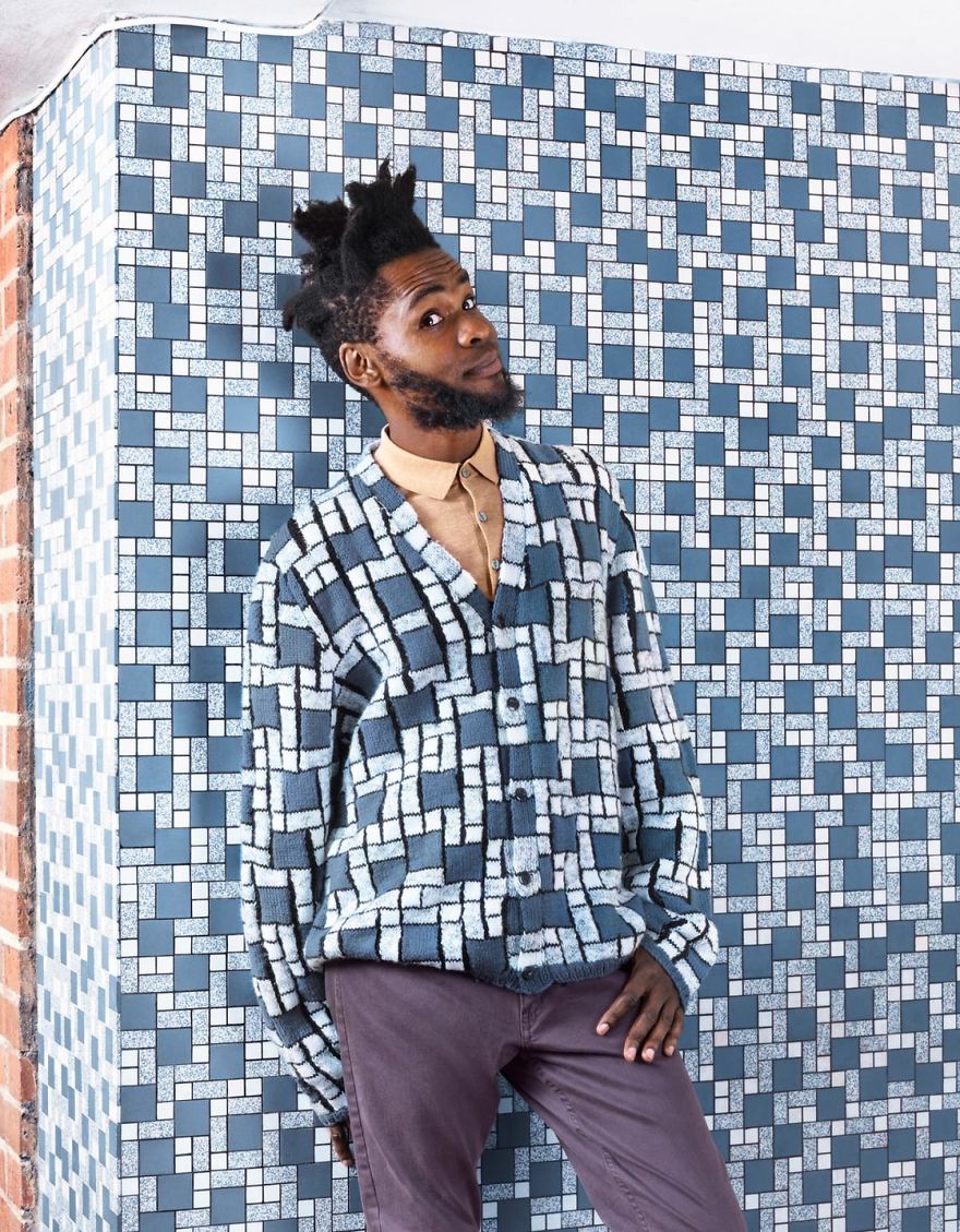 These Sweaters Camouflage People Into Their Surroundings, And It's Every Introvert's Dream Come True These Sweaters Camouflage People Into Their Surroundings, And It's Every Introvert's Dream Come True