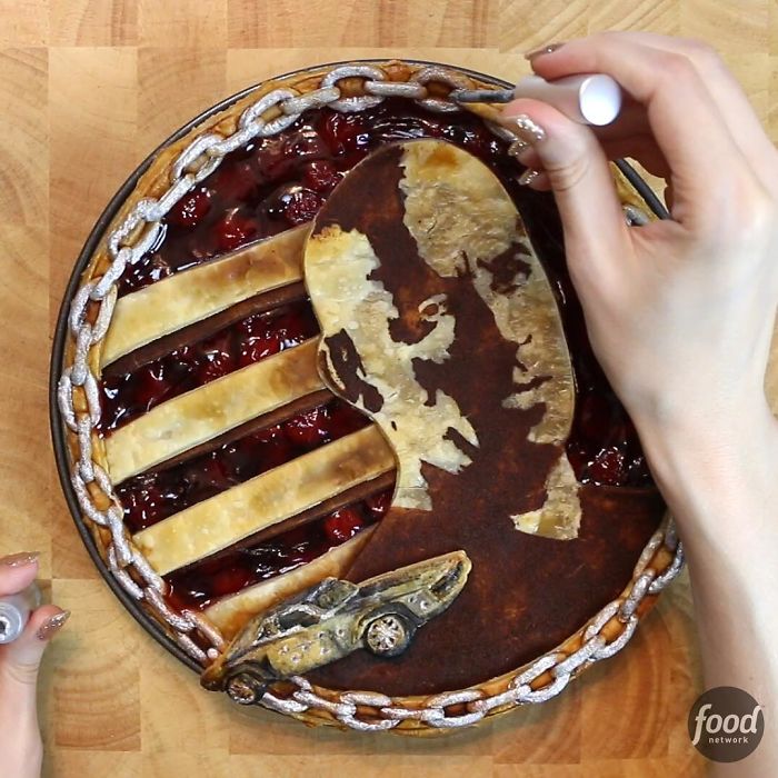 A Cooking Artist Creates Incredible Pies That Would Be A Sin To Cut Them