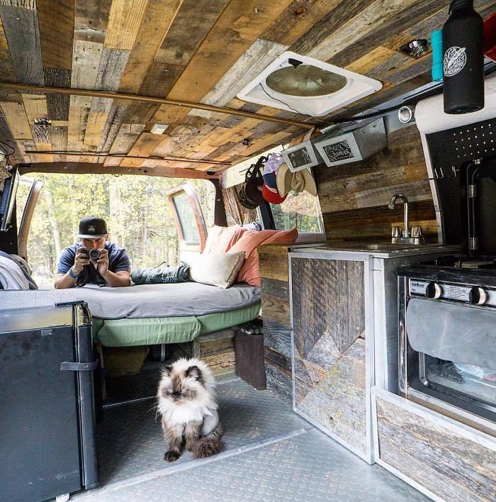 Living-In-Van-Life-Travel-Photography