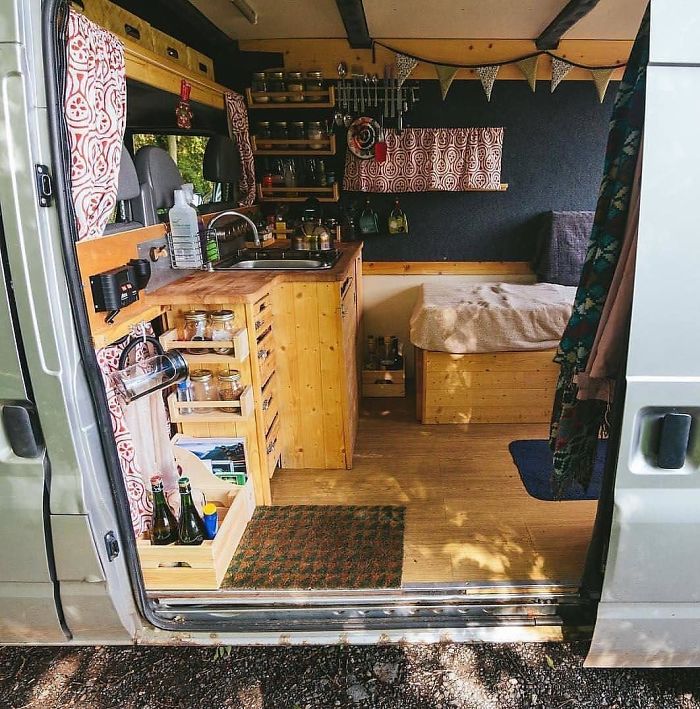 Living-In-Van-Life-Travel-Photography