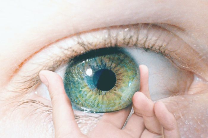 I Create Mind-Bending Pictures To Make You Look Twice