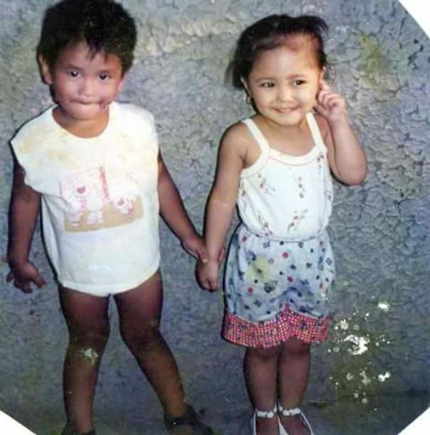 My 1998 Or 1999 Pic. I Was Like "Oh My!! He's Holding My Hand!!!" (Blush)