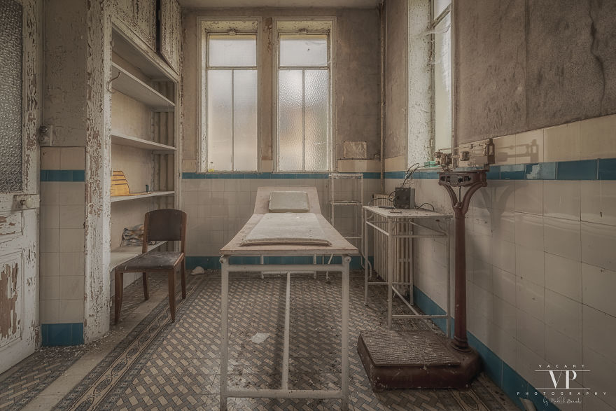 I Photographed This Spa, Frozen In Time