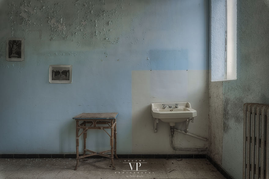 I Photographed This Spa, Frozen In Time