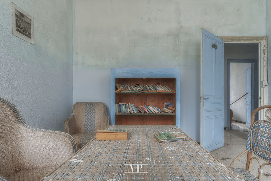 I Photographed This Spa, Frozen In Time