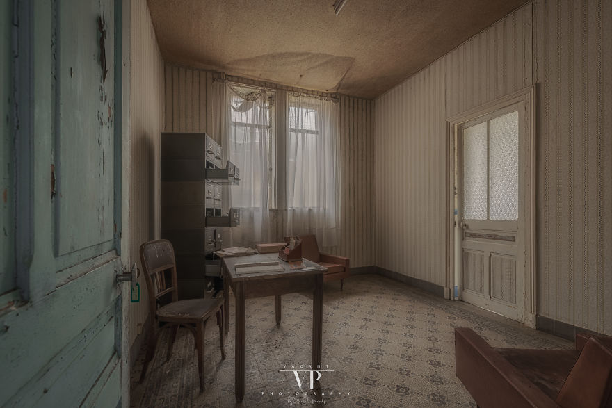 I Photographed This Spa, Frozen In Time