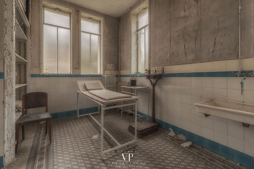 I Photographed This Spa, Frozen In Time