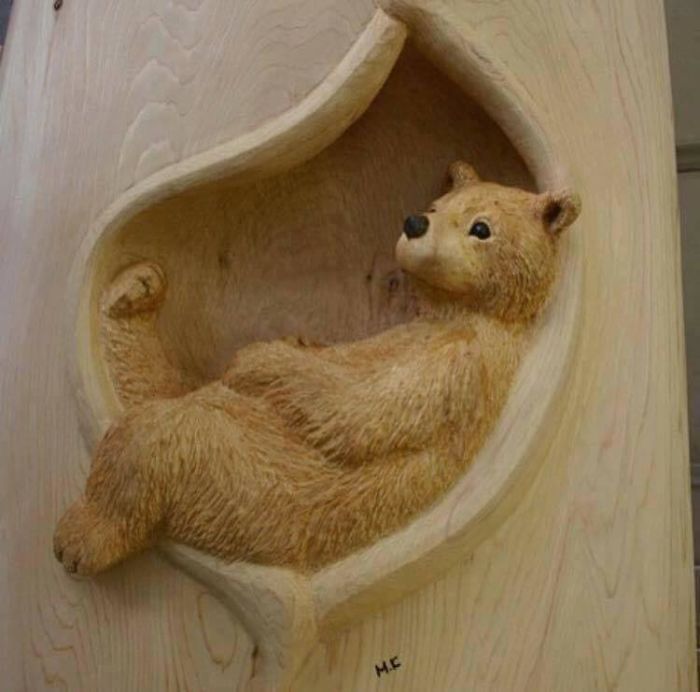 Japanese Artist Makes Impressive And Detailed Animal Sculptures From Wood