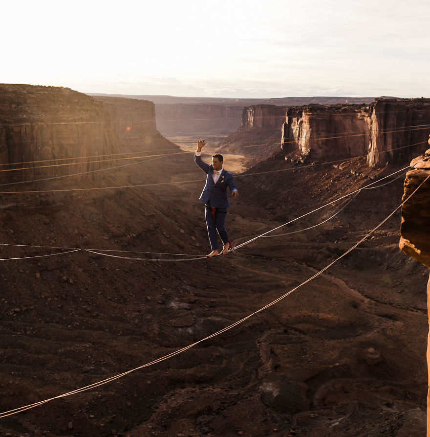 Couple Gets Married At 400 Feet Height And The Pictures Will Take Your Breath Away Couple Gets Married At 400 Feet Height And The Pictures Will Take Your Breath Away