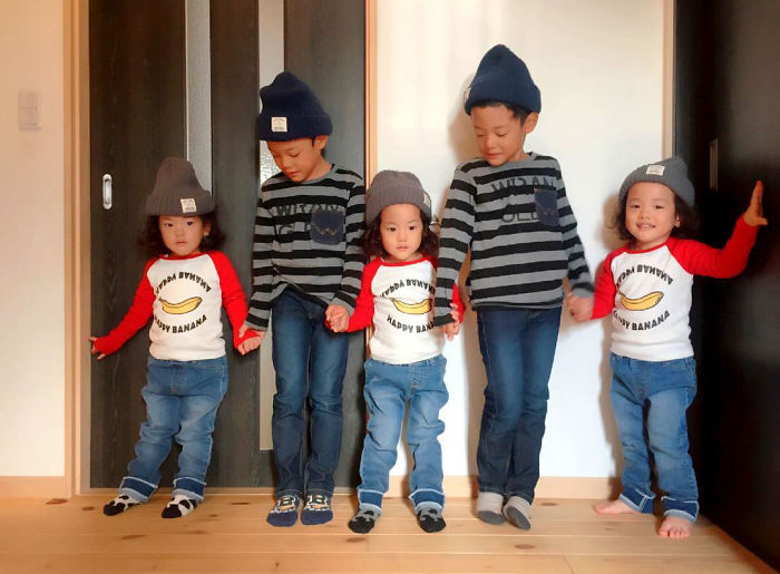 Mom’s Instagram Account Featuring Her Twins And Triplets Is So Cute It Hurts