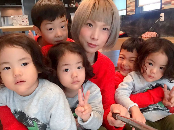 Mom’s Instagram Account Featuring Her Twins And Triplets Is So Cute It Hurts