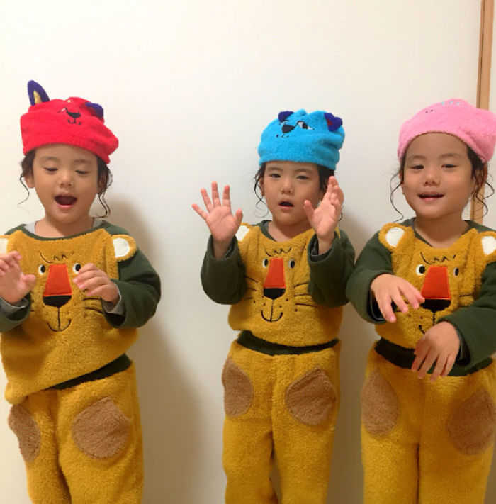 Mom’s Instagram Account Featuring Her Twins And Triplets Is So Cute It Hurts