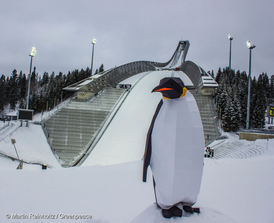 Paper Penguins Pop Up Around World To Share Urgent Message About Their Home Paper Penguins Pop Up Around World To Share Urgent Message About Their Home