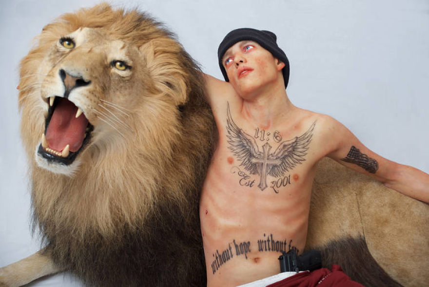 These Hyper Realistic Sculptures Will Confuse Your Mind