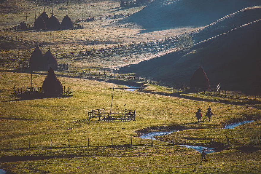 The Hand Of God-Magical Place In Romania The Hand Of God-Magical Place In Romania