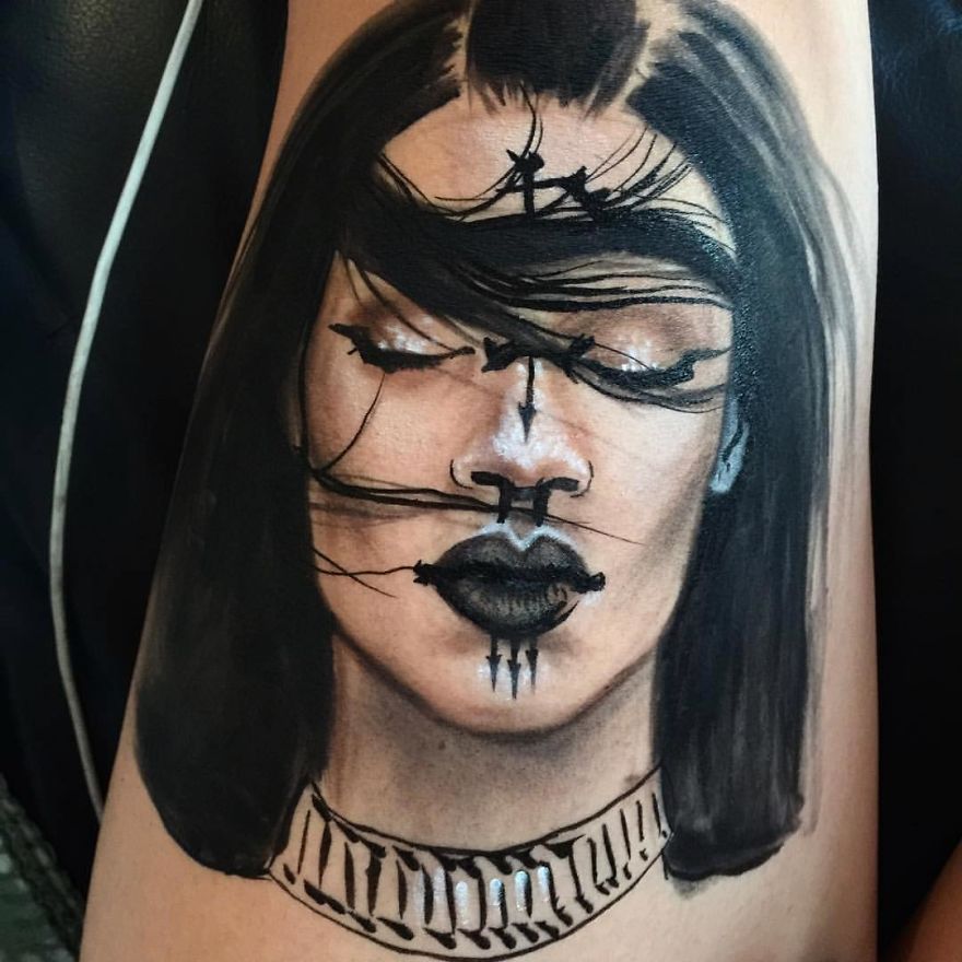 This Tattoo Artist Makes Portraits Of Rihanna Using The Makeup Line 'Fenty Beauty' This Tattoo Artist Makes Portraits Of Rihanna Using The Makeup Line 'Fenty Beauty'