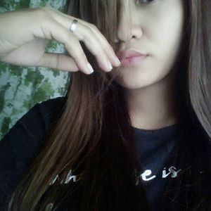 delunalorenjess avatar