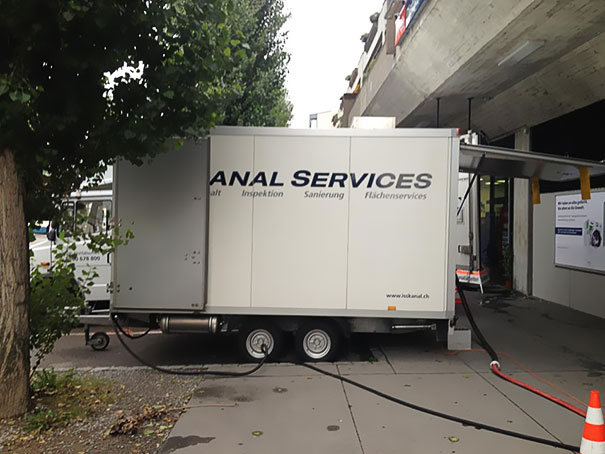 Notice The Back Door. It's Wide Open