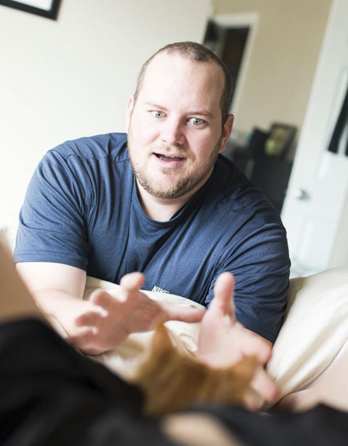 Couple's Birthing Photoshoot Goes Viral, And People Don't Know What To Think Couple's Birthing Photoshoot Goes Viral, And People Don't Know What To Think