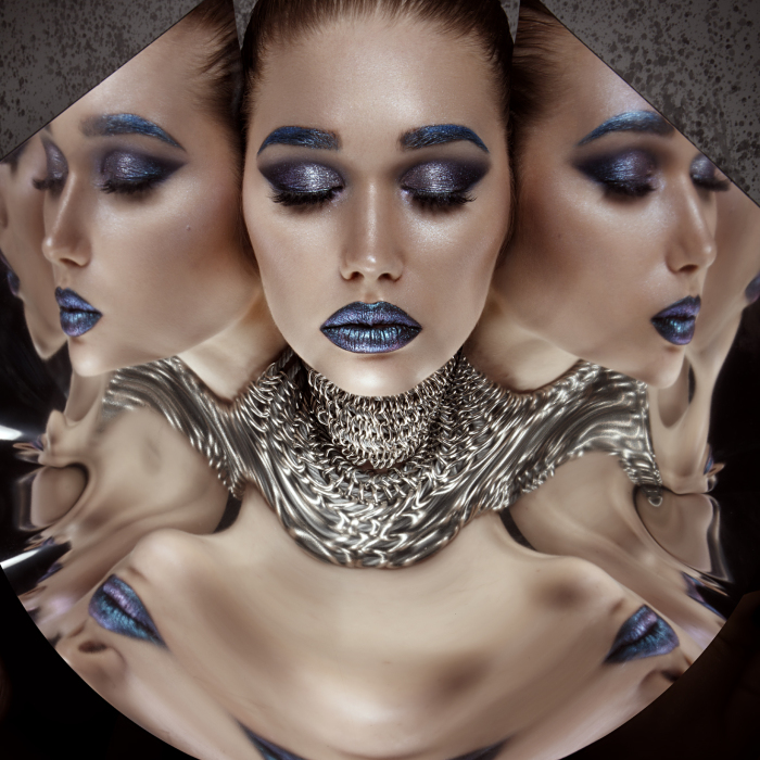 I Used Plastic Safety Mirror For Beauty Photoshoot, This Is What Happened