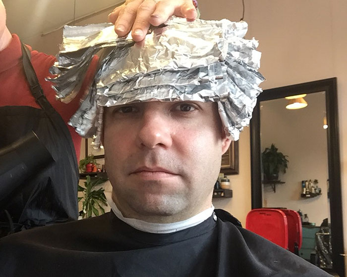 Este tío no deja de trolear al gobierno con sus fotos del permiso de conducir, y los resultados son divertidísimos