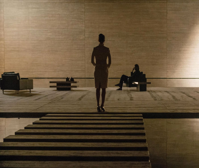 In Blade Runner 2049, It Is Established That Wood Has Become A Very Rare Commodity. Niander Wallace's Office Is Made Almost Exclusively Out Of Wood, Showing His Wealth And Power