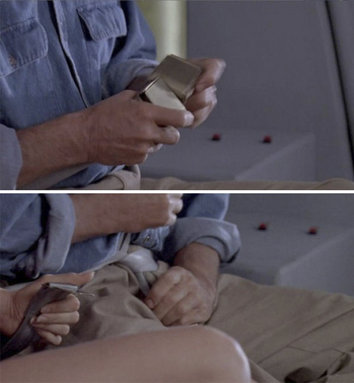 In The Beginning Of Jurassic Park Dr. Grant’s Seat Belt Has Two Female Parts. This Is A Reference To How The Scientists Cloned The Dinosaurs Using Only Females