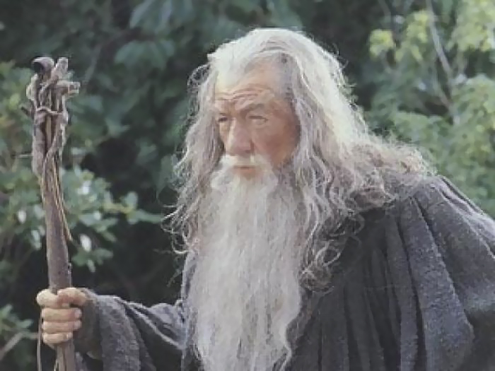 Lord Of The Rings: The Fellowship Of The Ring Gandalf's First Staff Has A Place To Keep His Pipe At Hand