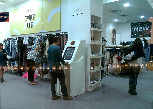 Arcade Machine To Keep The Boyfriend Occupied