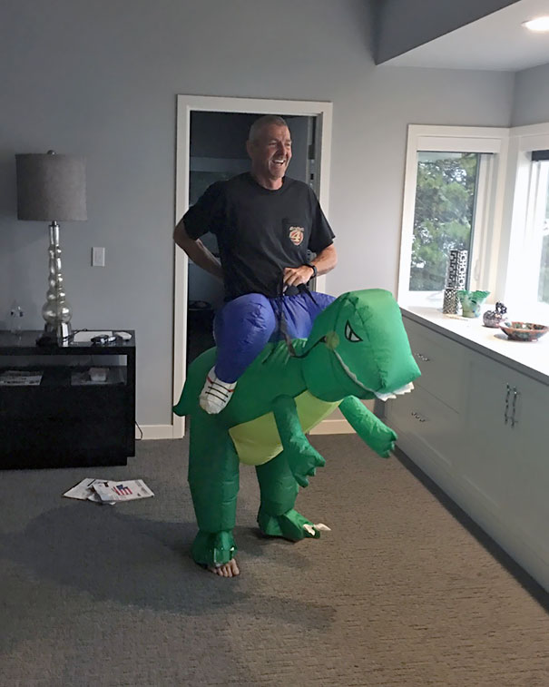 My Dad Thought He Was Home Alone. I Had To See Why He Was Laughing So Hard