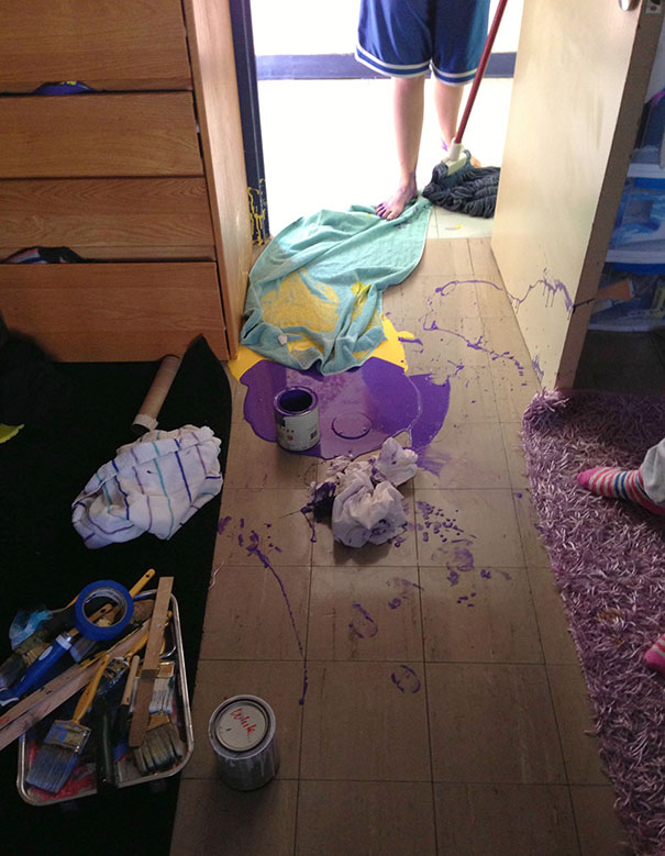 This Girl Asked To Borrow My Paint. As Soon As I Hand It To Her