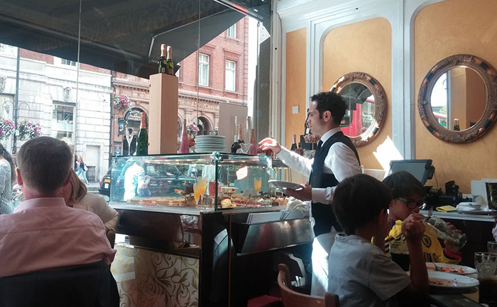 restaurant-waiter-surprise-tip-letter-20 restaurant-waiter-surprise-tip-letter-20