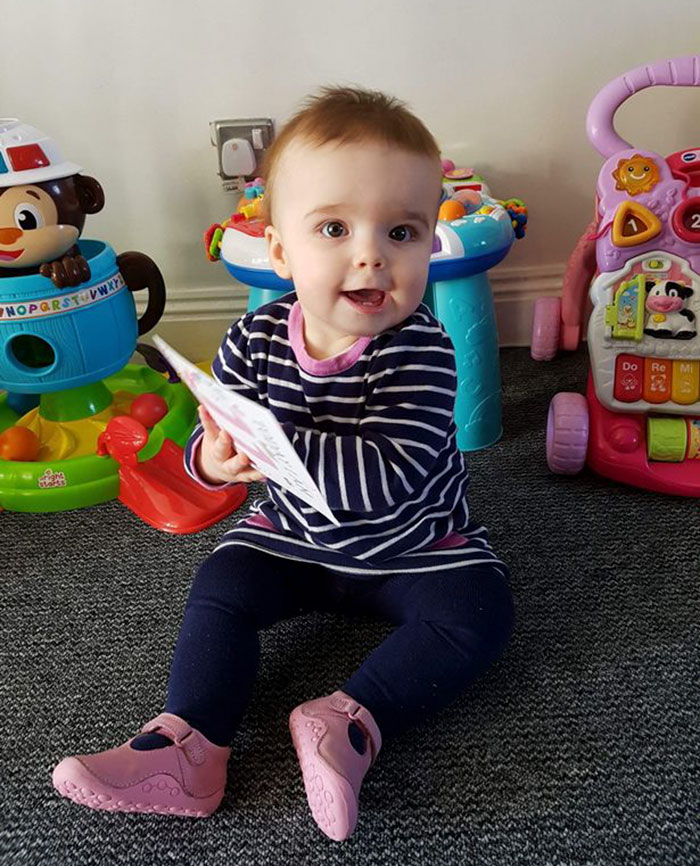 stop-daughter-cry-sleep-dummy-laura-gerson-6