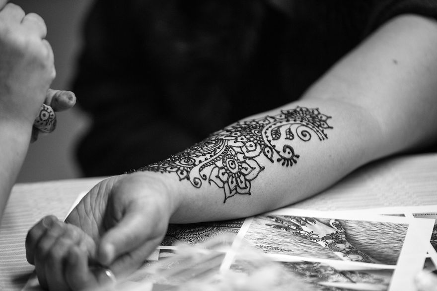[no]life. We Created Social Art Project In A Local Women`s Prison: Henna Graphic And Photography.