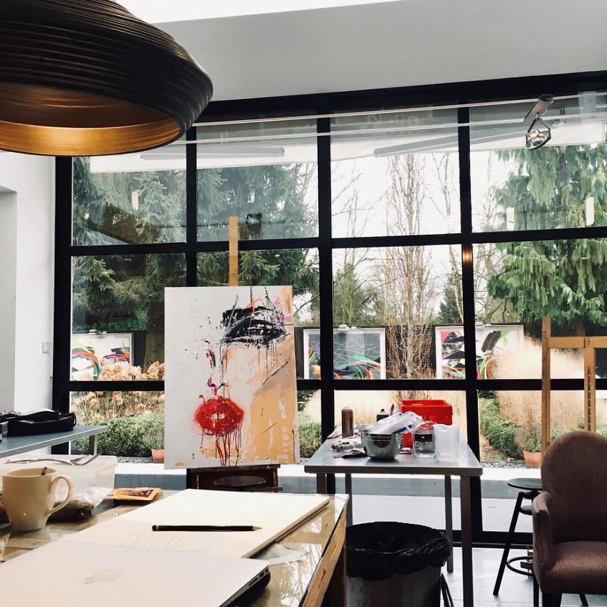 Highly Provoking, Young Artist Who Doesn't Want Belong To Art Community Anymore Highly Provoking, Young Artist Who Doesn't Want Belong To Art Community Anymore