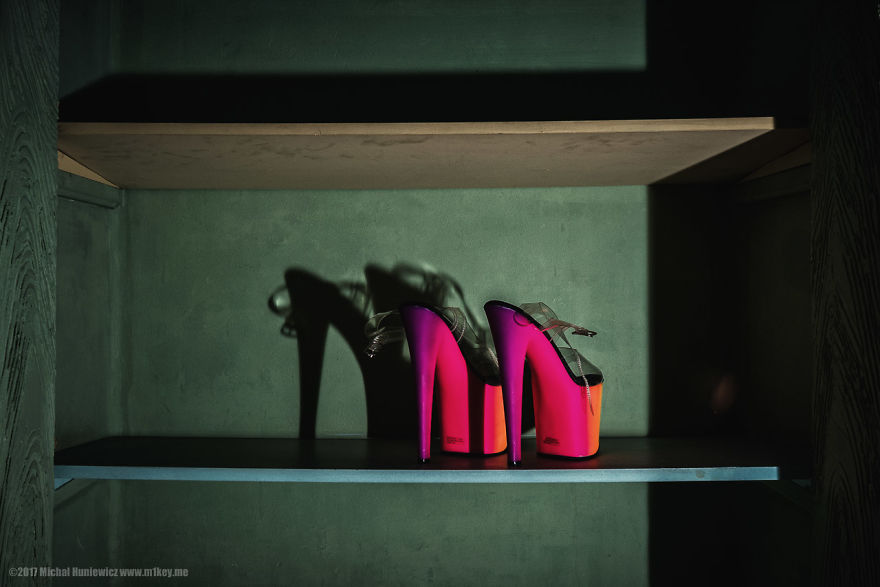 How Muslim Women Use Pole Dancing To Gain Confidence How Muslim Women Use Pole Dancing To Gain Confidence