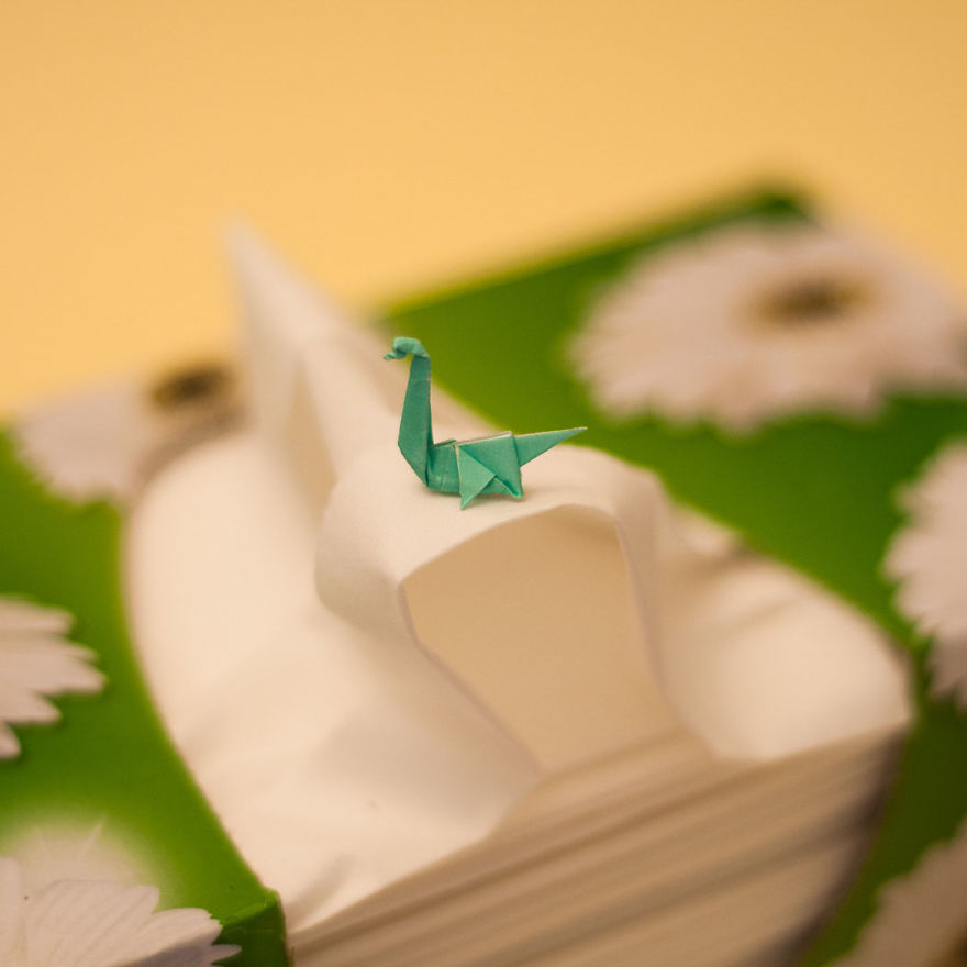 Miniature -Origami-Figures-Ross-Symons