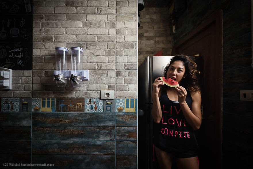 How Muslim Women Use Pole Dancing To Gain Confidence How Muslim Women Use Pole Dancing To Gain Confidence