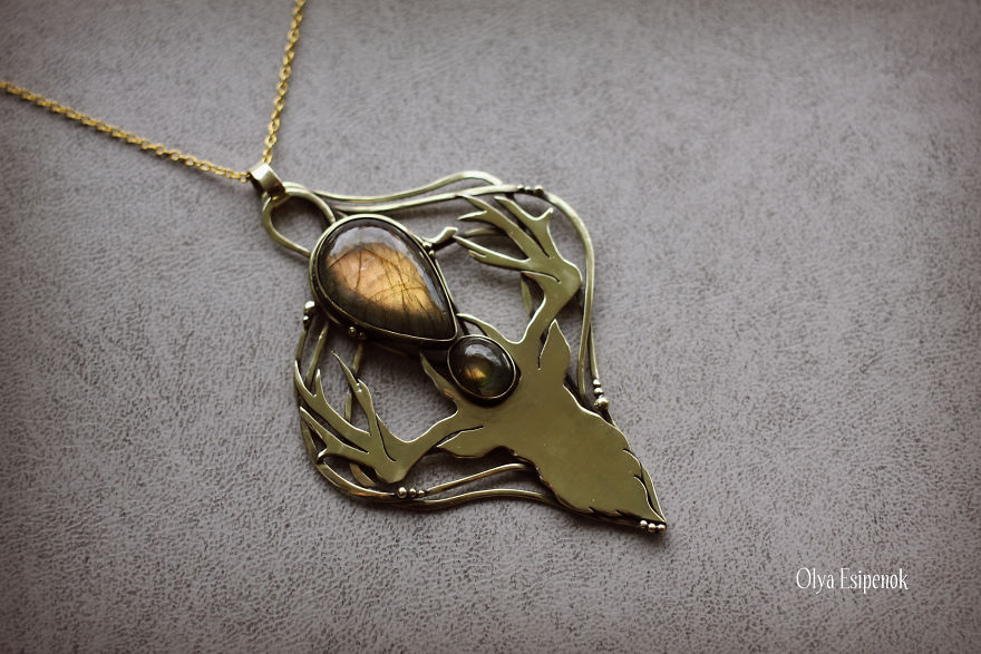 I Use Metal And Natural Stones To Express The Beauty Of The Animal Kingdom I Use Metal And Natural Stones To Express The Beauty Of The Animal Kingdom