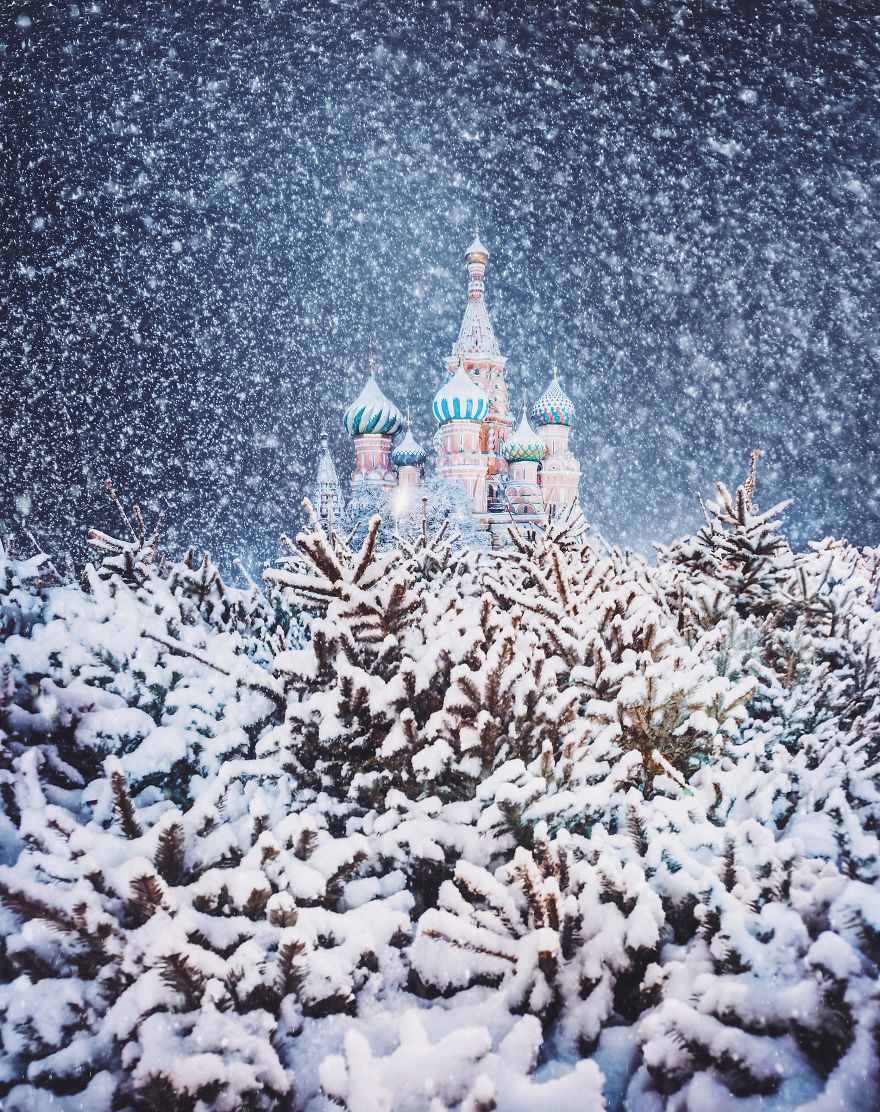 Moscow During A Snowfall Really Looks Magically