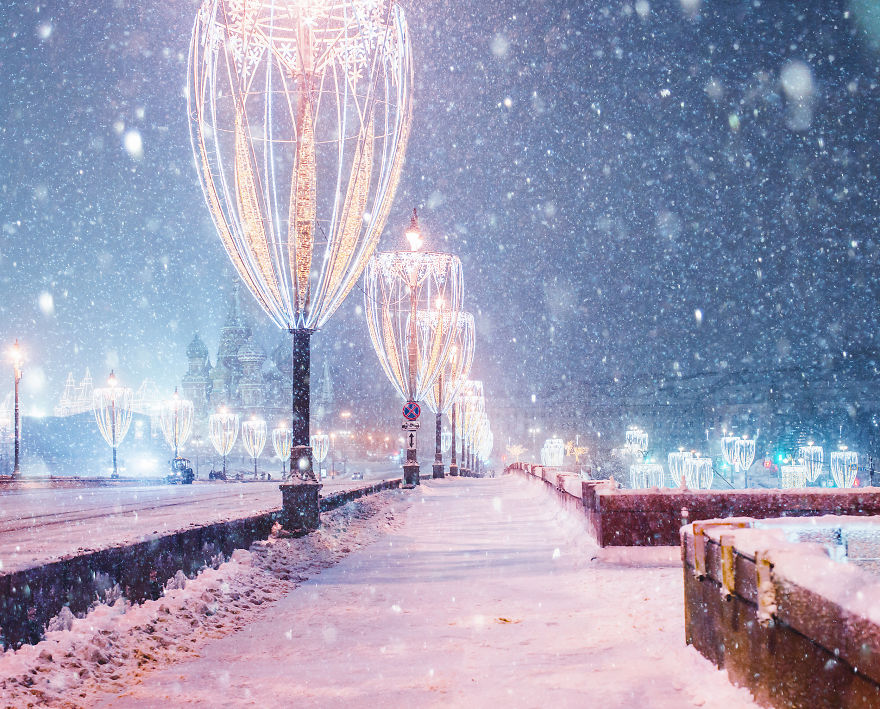 Moscow During A Snowfall Really Looks Magically